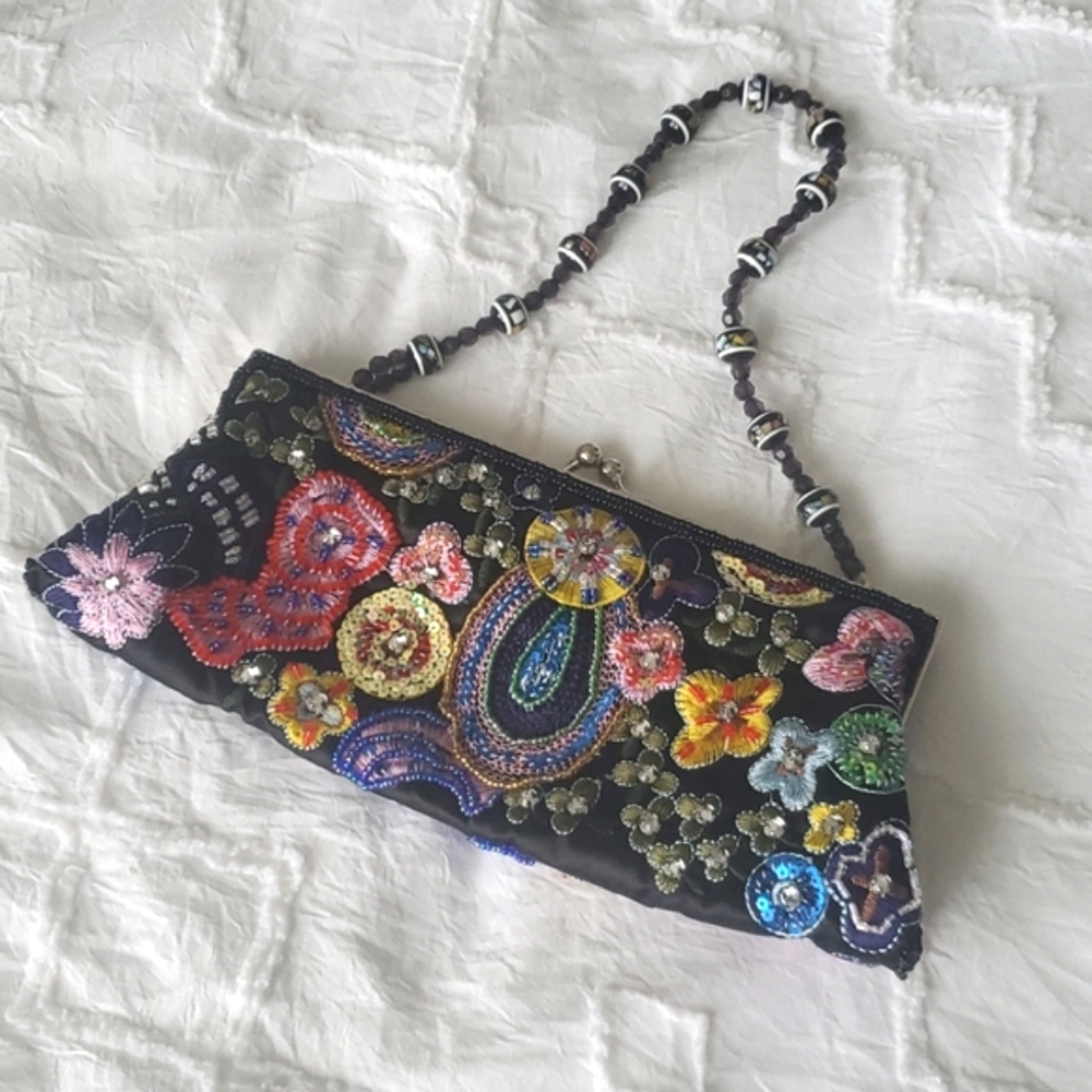 LA REGALE Beaded Clutch/Purse